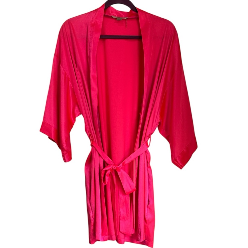 VICTORIA’S SECRET Hot Pink Robe With Pockets - Picture 3 of 12